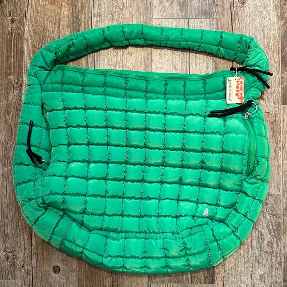 💚 Free People FP Movement Quilted Carryall Kelly Green - Factory Sealed - Picture 8 of 10